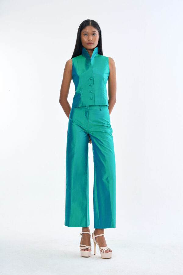 Emerald Wing Collar Sleeveless Tops with Wide-Leg Pants