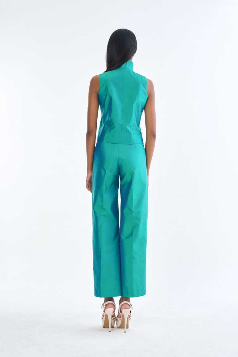 Emerald Wing Collar Sleeveless Tops with Wide-Leg Pants