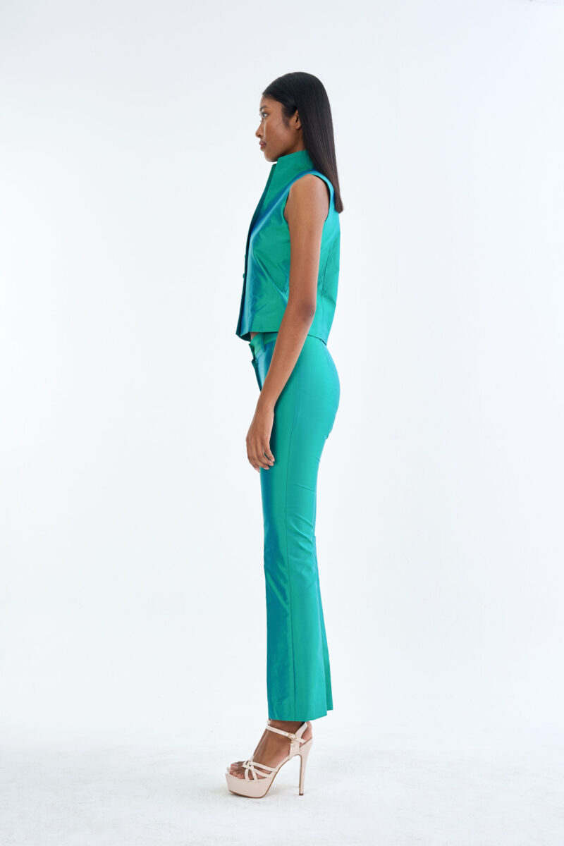 Emerald Wing Collar Sleeveless Tops with Long Pants