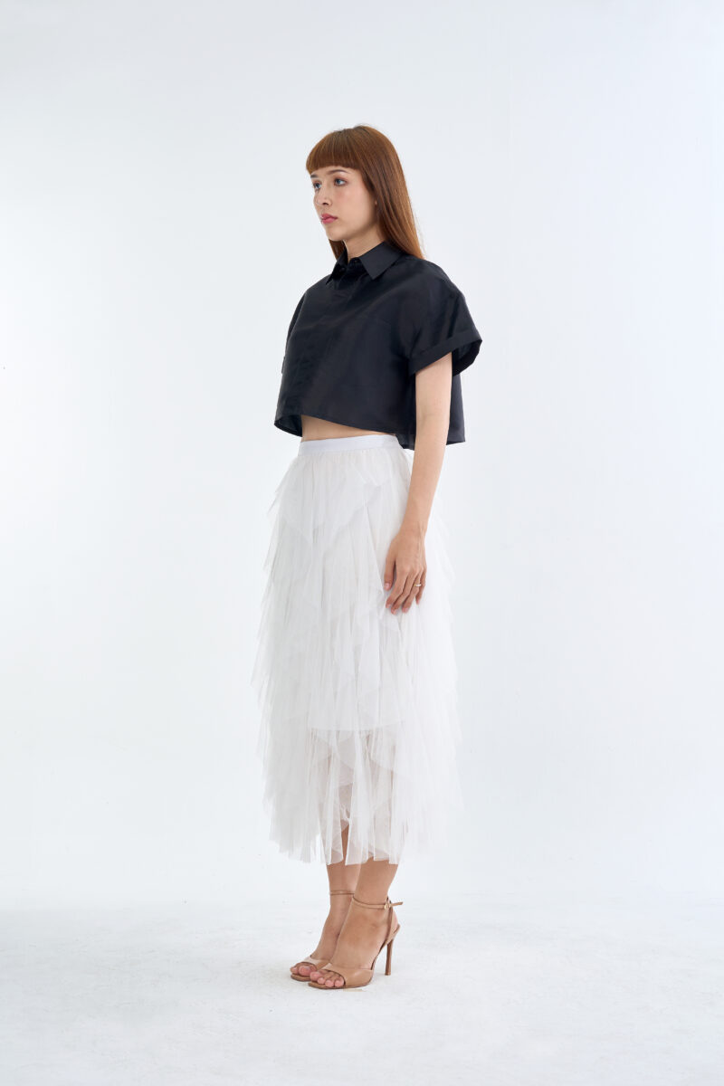Black Cropped Collar Shirt with White Cloud Layered Tulle Skirt