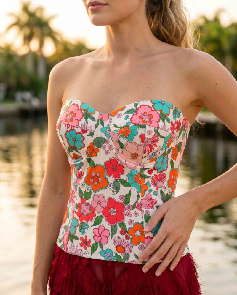 magnific_referenceinstruction-garm_wPaXjTA7EI Retro Floral Set — Corset Top & Red Fringe Wide-Leg Pants